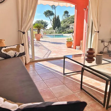 Villa Avec Piscine, Vue Mer, Climatisee Proche Bandol *